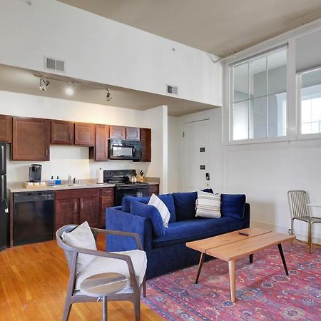 Apartment With King Bed In Downtown Louisville Bagian luar foto