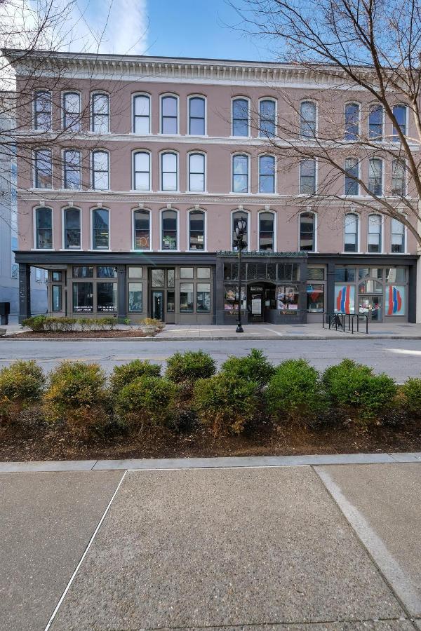 Apartment With King Bed In Downtown Louisville Bagian luar foto