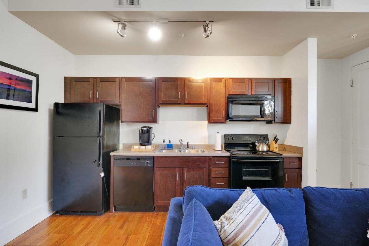 Apartment With King Bed In Downtown Louisville Bagian luar foto